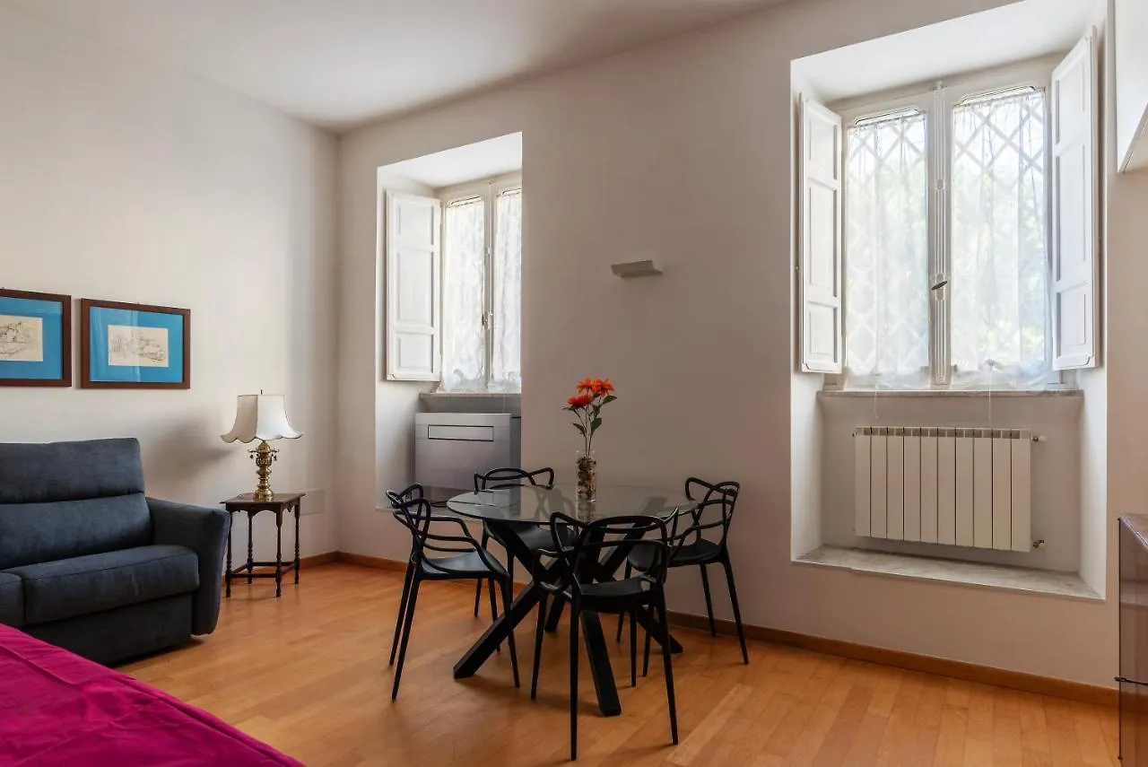 Tra Castel Sant'Angelo E Citta Del Vaticano Flat Rome Apartment